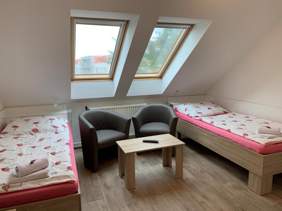 Penzion Mar Hradec Králové 外观 照片