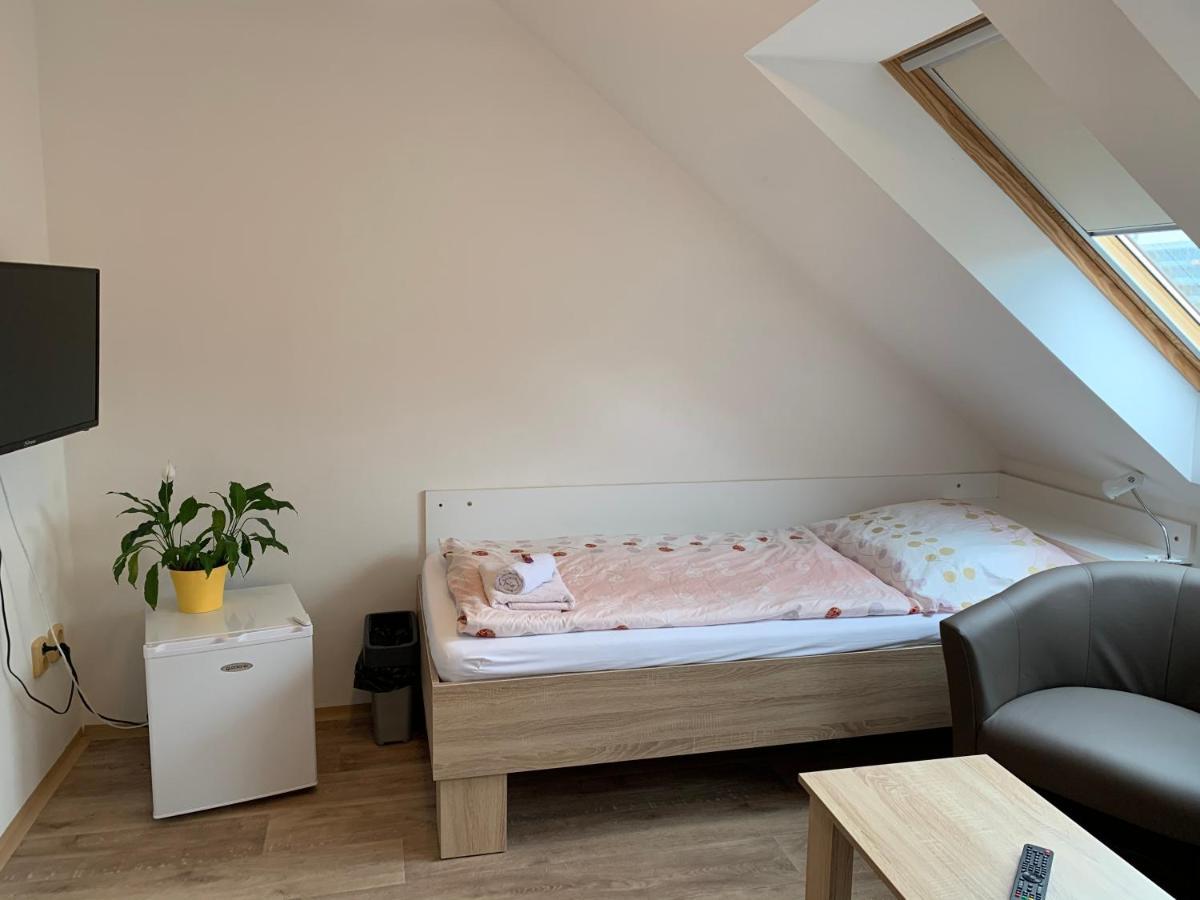 Penzion Mar Hradec Králové 外观 照片
