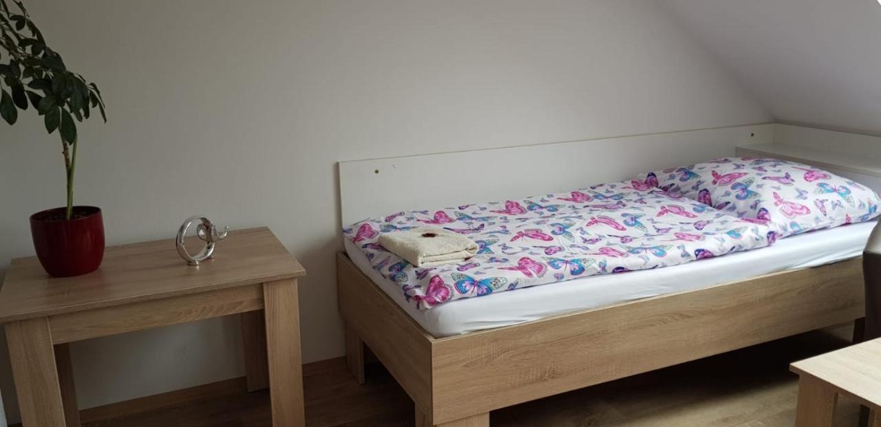 Penzion Mar Hradec Králové 外观 照片