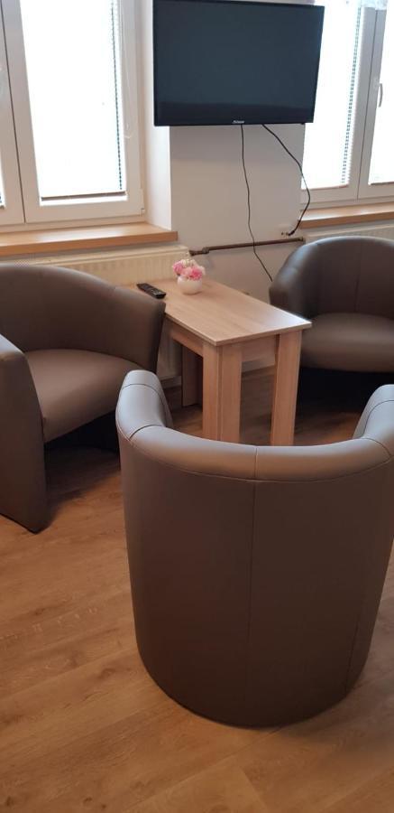 Penzion Mar Hradec Králové 外观 照片